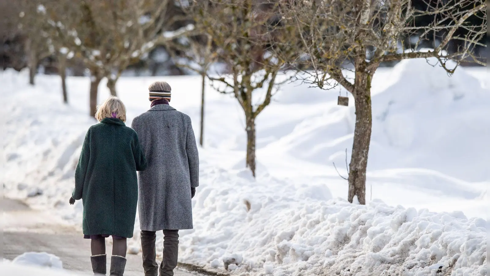 Heiraten? Nicht so wichtig. (Archivbild) (Foto: Lino Mirgeler/dpa)