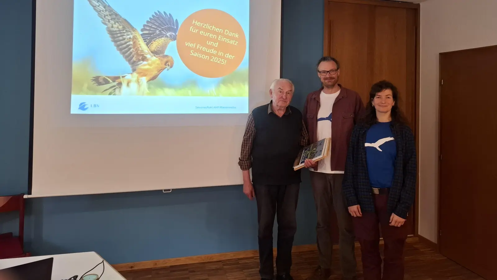 Herbert Klein engagiert sich seit 1994 für den Wiesenweiherschutz. Am 5. Juni informieren Christoph Saile und Marlis Heyer darüber, wie man selbst aktier Wiesenweiherschützer werden kann. (Foto: Paul Graf)