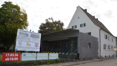 Das Projekt Ärztehaus Wassertrüdingen sollte im ehemaligen Postgebäude an der Poststraße realisiert werden. An diesen Plänen wird inzwischen nicht mehr festgehalten.<br><br>  (Foto: Peter Tippl)