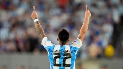 Lautaro Martínez traf zum späten 1:0. (Foto: Julia Nikhinson/AP)