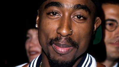 Etwa 30 Jahre nach dem Mord an US-Rapper Tupac Shakur ist eine Haftstrafe verhängt worden. (Archivbild) (Foto: Tom Rodriguez/Globe Photos via ZUMA Wire/dpa)