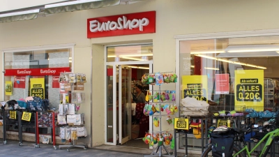 Die Tage sind gezählt: Am Samstag schließt der Euroshop in der Ansbacher Fußgängerzone. (Foto: Constantin Prosch)