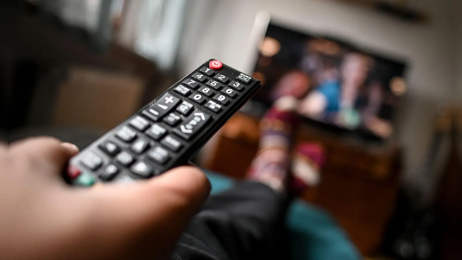 Dass Mieterinnen und Mieter für die Kabel-TV-Nutzung der vergangene zwei Jahre nachzahlen müssen, ist unwahrscheinlich. (Foto: Britta Pedersen/dpa-Zentralbild/dpa-tmn)