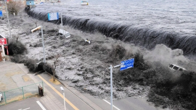 Ein Erdbeben und ein Tsunami sorgten im März 2011 für den Super-GAU im Atomkraftwerk Fukushima. (Foto: Aflo / Mainichi Newspaper/AFLO/EPA/dpa)
