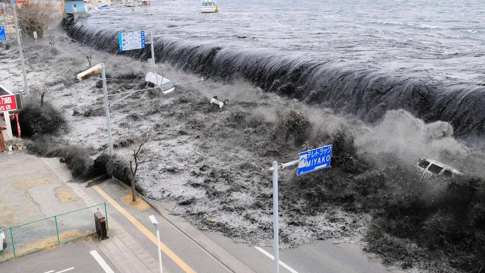 Ein Erdbeben und ein Tsunami sorgten im März 2011 für den Super-GAU im Atomkraftwerk Fukushima. (Foto: Aflo / Mainichi Newspaper/AFLO/EPA/dpa)