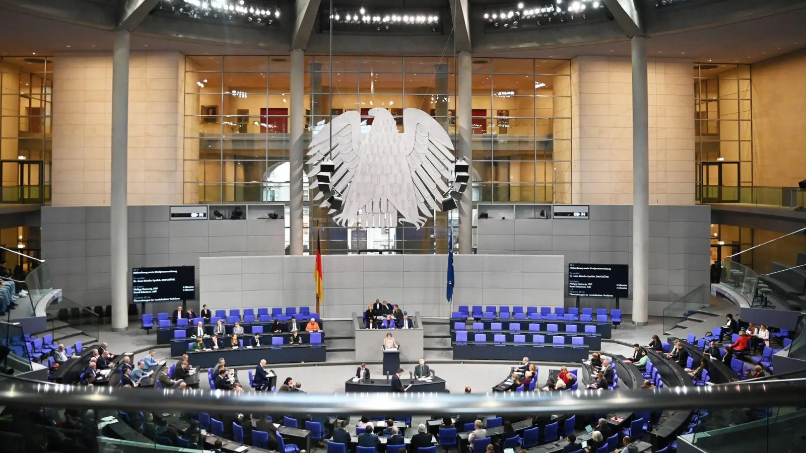 Auch wenn die Regierung geplatzt ist: Der Bundestag kann bis zur Neuwahl noch Gesetze beschließen. (Archivbild) (Foto: Anna Ross/dpa)