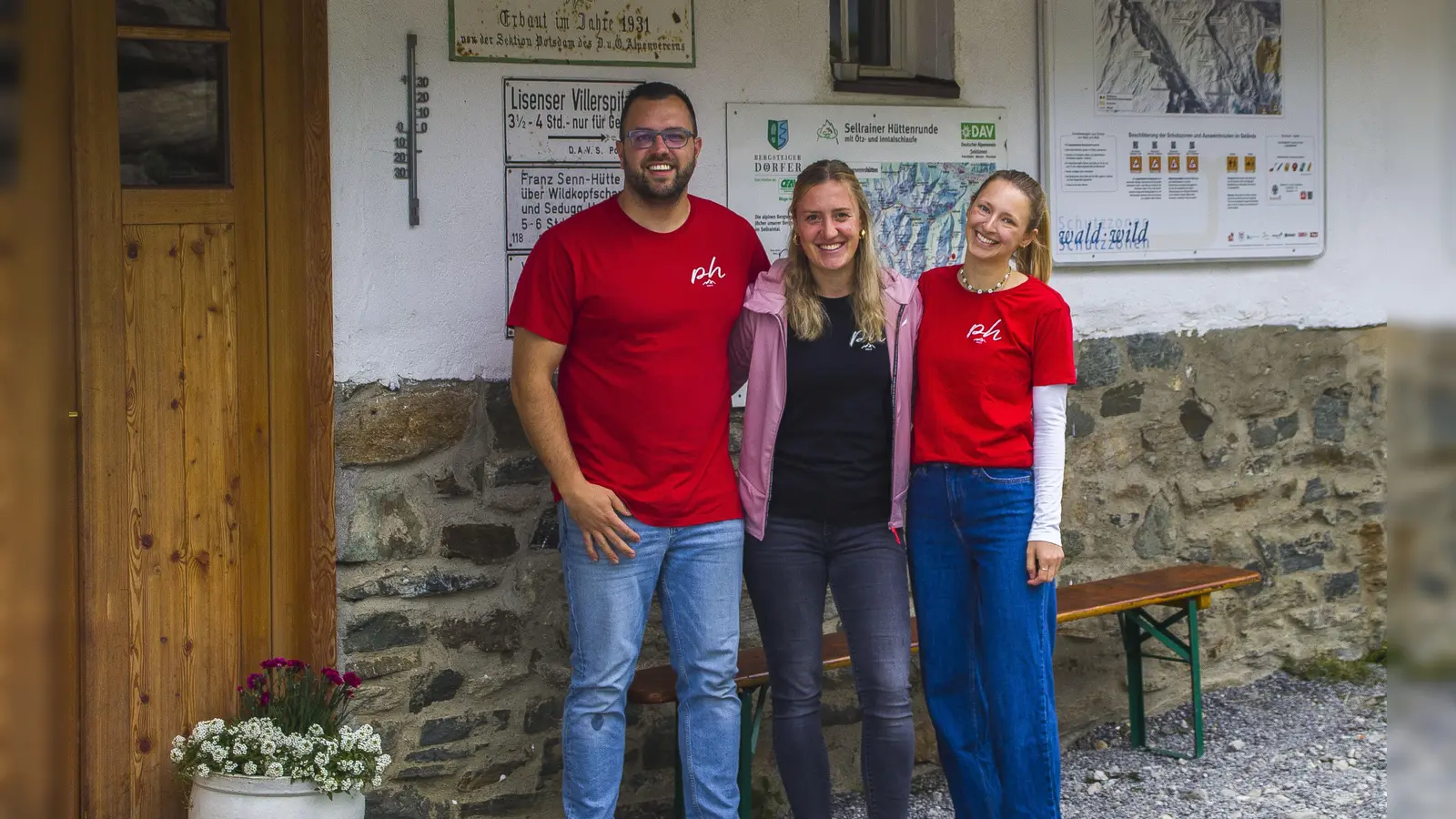 Das Team der Potsdamer Hütte freut sich über die Auszeichnung mit dem Qualitätssiegel. (Foto: Sven Bissert)