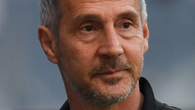 Adi Hütter soll der Top-Kandidat als neuer Trainer bei Eintracht Frankfurt sein. (Archivbild) (Foto: Arne Dedert/dpa)