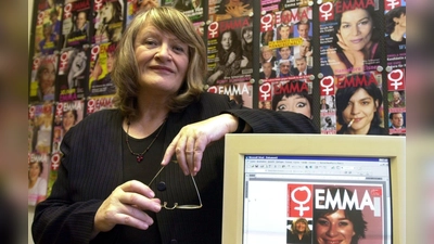 Alice Schwarzer hat in der Geschichte ihres feministischen Magazins „Emma“ - hier beim 25-jährigen Jubiläum - viele Kampagnen angestoßen. (Archivbild) (Foto: picture alliance / dpa)