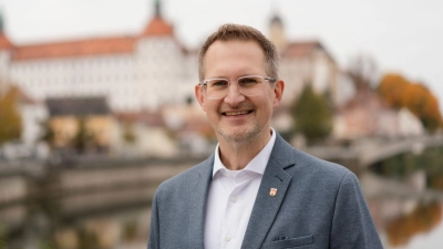 Gerhard Schodervon den Grünen ist neuer OB von Neubrug an der Donau. (Handout) (Foto: Chris Eschner/dpa)