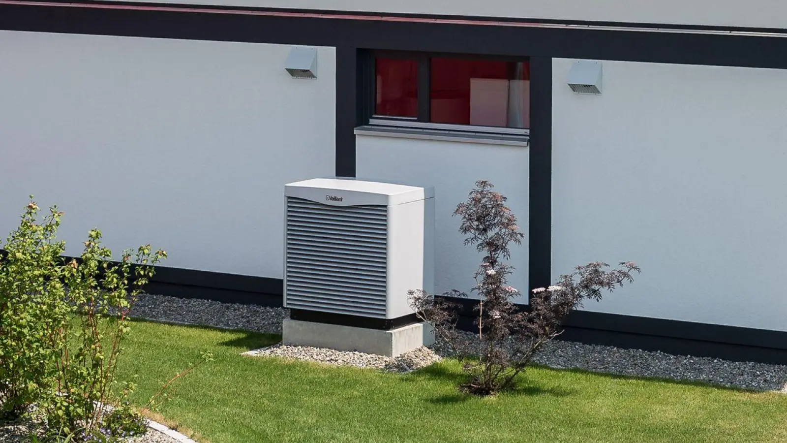 Frist nicht verpassen: Wer den Wärmepumpen-Strom separat misst, kann sich Geld vom Stromanbieter zurückholen. (Foto: Daniel Maurer/dpa-tmn)