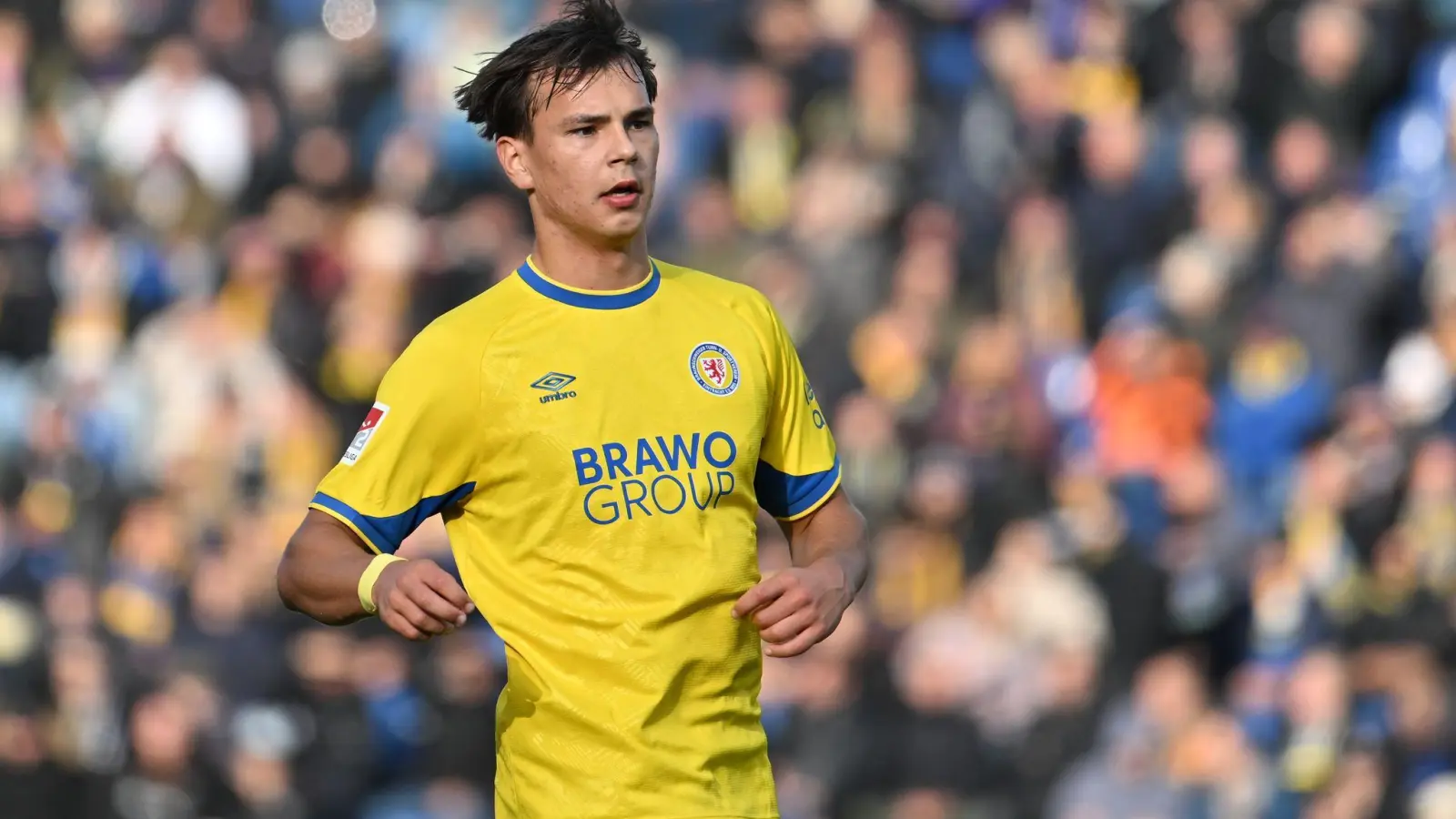 Fußball, Männer, 2. Bundesliga, Eintracht Braunschweig - Hannover 96, 9. Spieltag, Eintracht-Stadion. Max Marie (Eintracht Braunschweig) in Aktion. (zu dpa: «Hannover 96 weiter in Not: Braunschweig siegt im Derby») (Foto: Swen Pförtner)