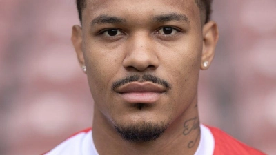 Justin Butler berichtete, dass er mit Affenlauten beleidigt wurde. (Foto: Frank Hammerschmidt/dpa)