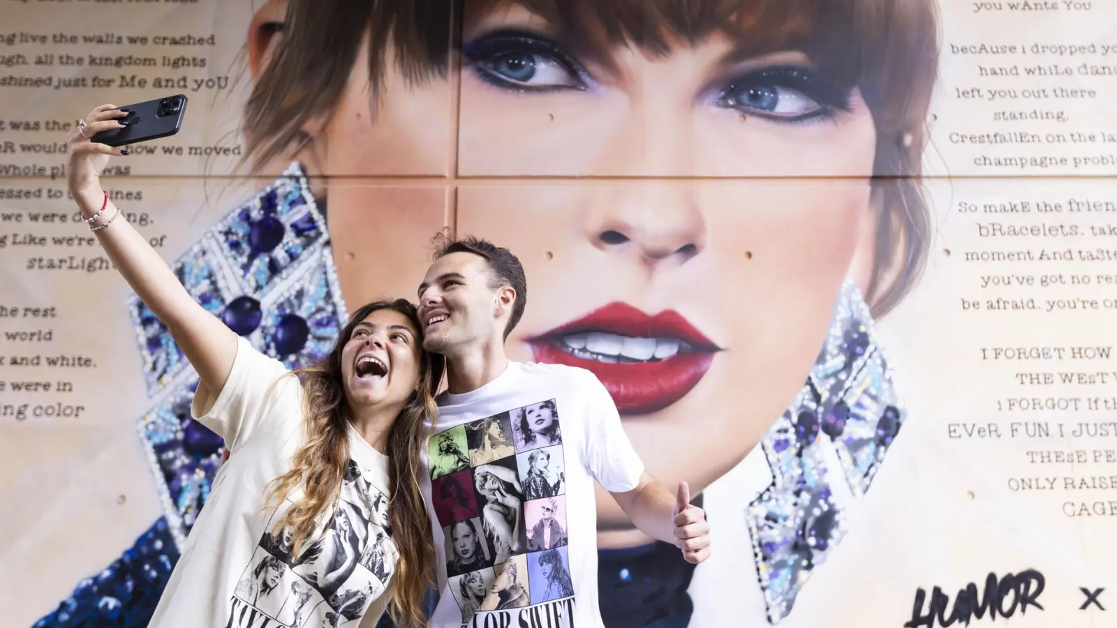 Die Fans von US-Sängerin Taylor Swift sind eine weltweite Community. (Archivfoto) (Foto: David Parry Media Assignments/PA Wire/dpa)