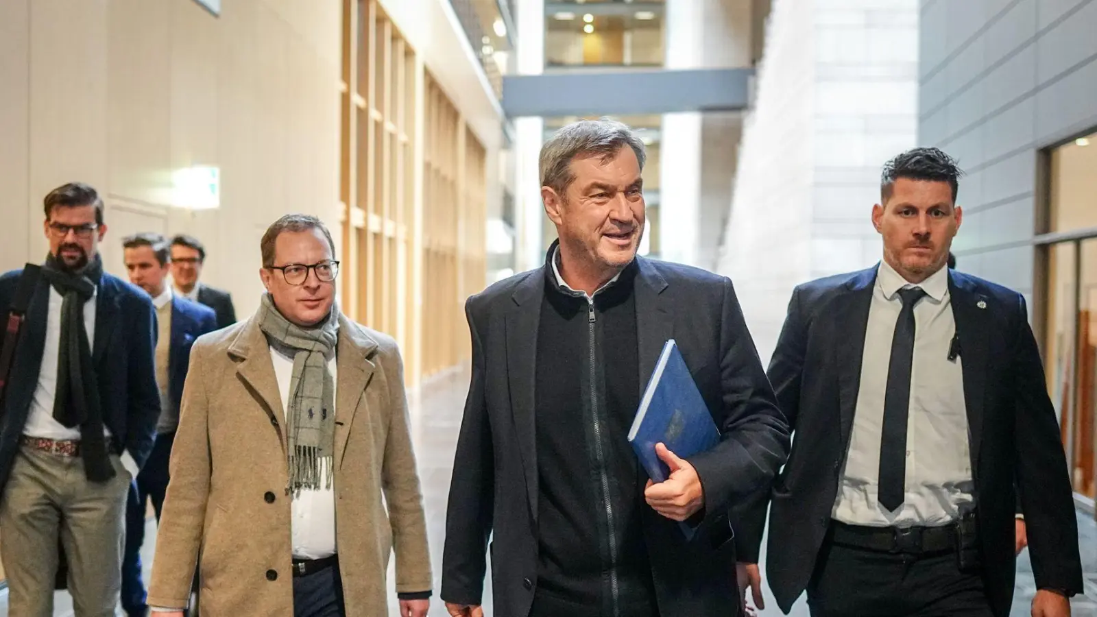 Für die Union traf unter anderem der CSU-Vorsitzende Markus Söder ein.  (Foto: Kay Nietfeld/dpa)