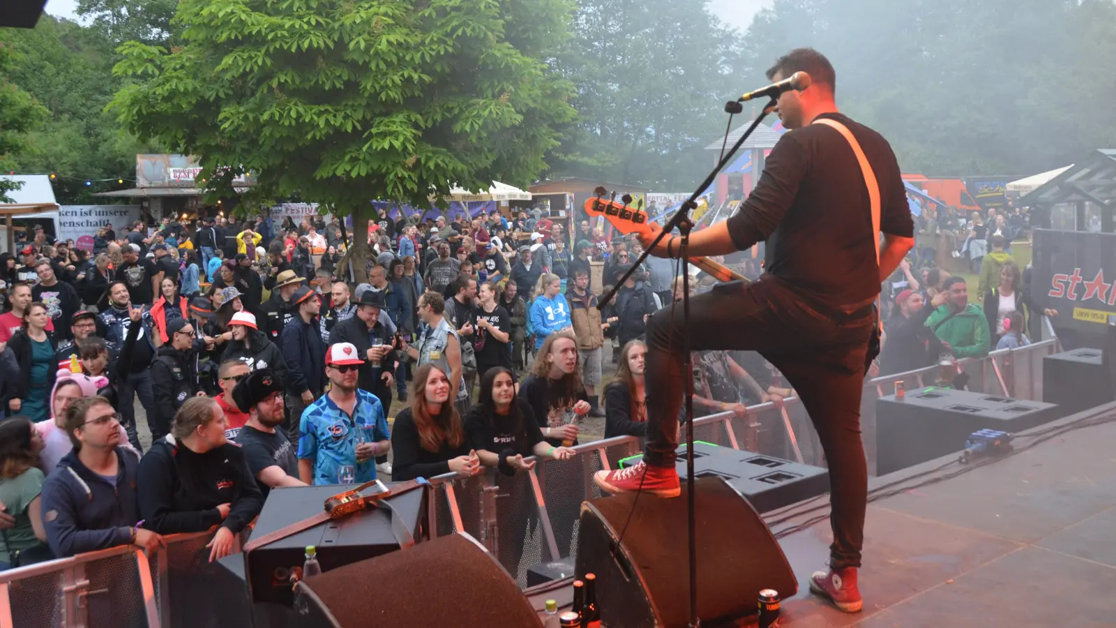 Beim Biberttal-Festival kommen die Freunde der Freiluft-Konzerte auf ihre Kosten. (Foto: Yvonne Neckermann)