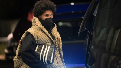 Serge Gnabry wird heute zum Rapport beim Münchner Sportchef antreten müssen. (Foto: Sebastian Christoph Gollnow/dpa)