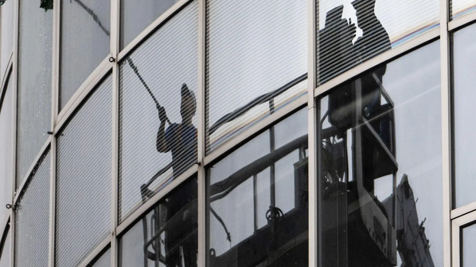Die meisten Migranten kommen zum Arbeiten nach Bayern. (Symbolbild) (Foto: Marijan Murat/dpa)