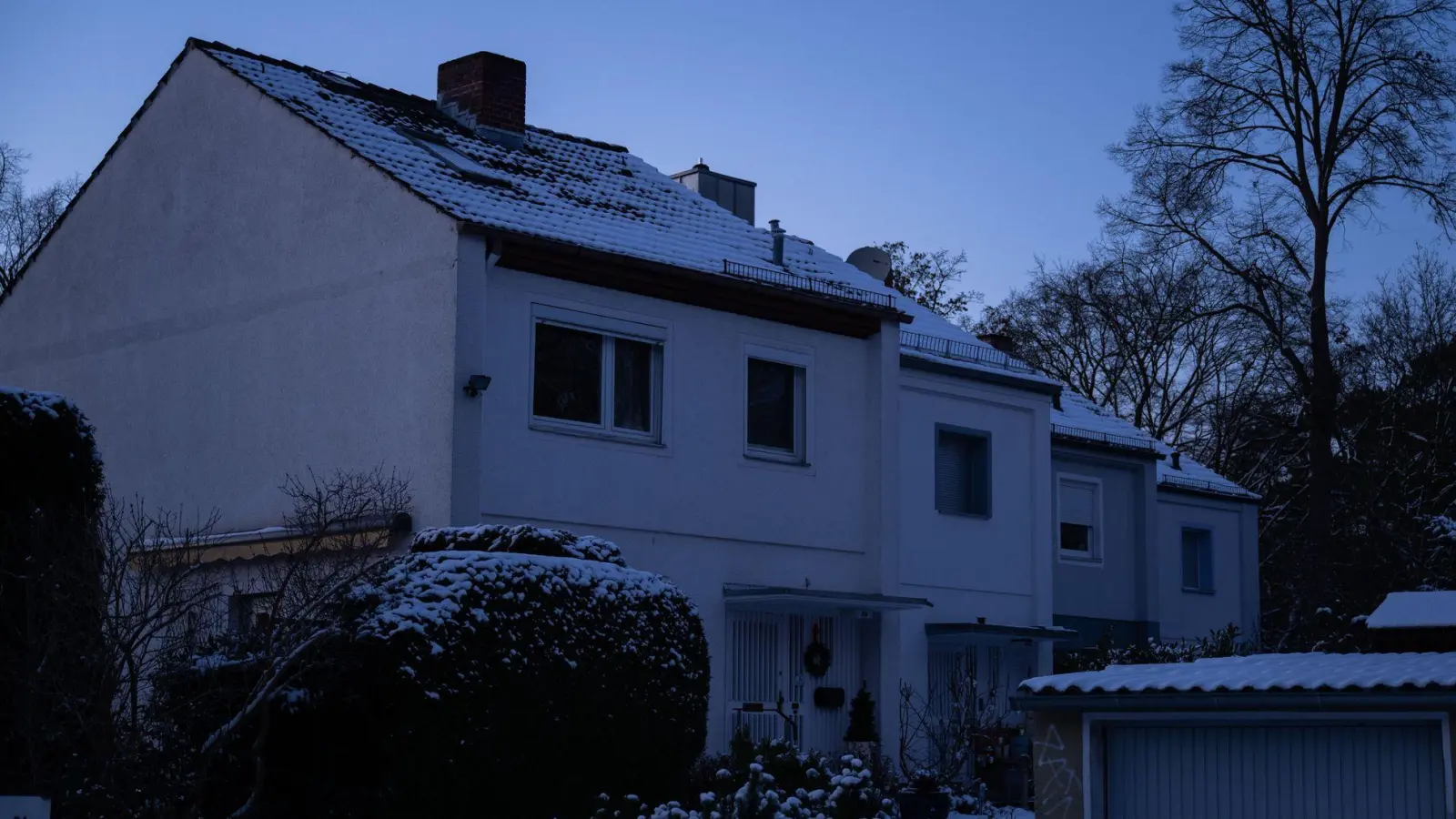 Kein Strom, keine Heizung, kein Internet: Bei einem Stromausfall sind Mietminderungen möglich. (Foto: Christophe Gateau/dpa/dpa-tmn)