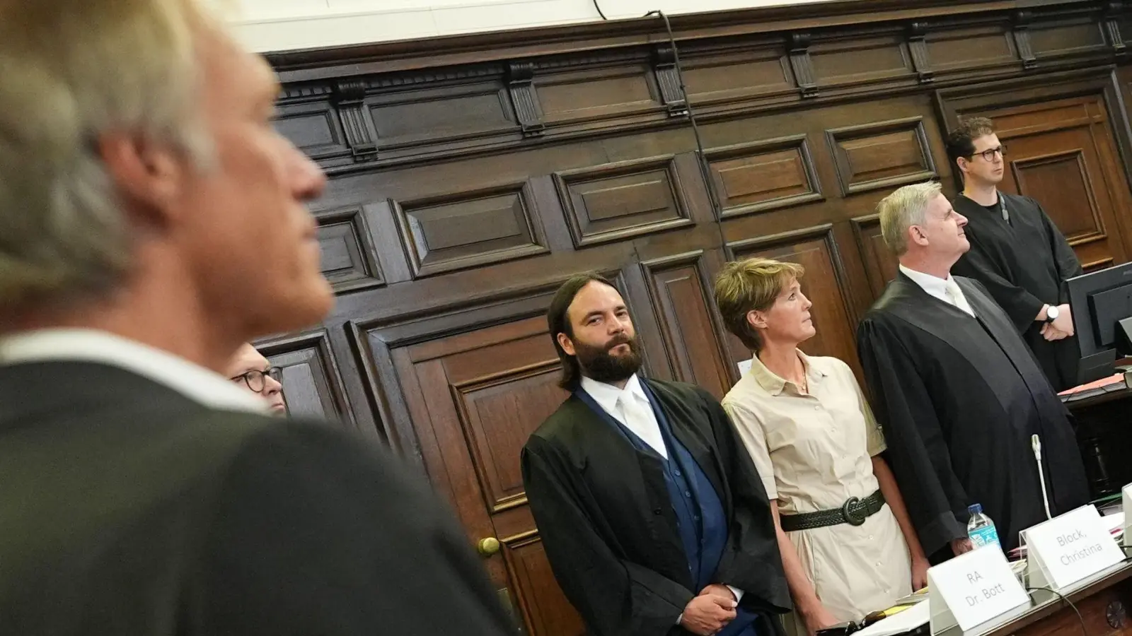 Die Tochter Blocks kann zunächst nicht mehr als Nebenklägerin im Prozess gegen ihre Mutter auftreten (Archivbild). (Foto: Marcus Brandt/Pool dpa/dpa)