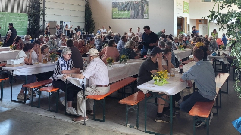 Der Maschinenring und die Firma MANZ laden am 29. und 30. August 2026 zur beliebten Veranstaltung „Sichelhenke und Erntefest”.  (Foto: Maschinenring)