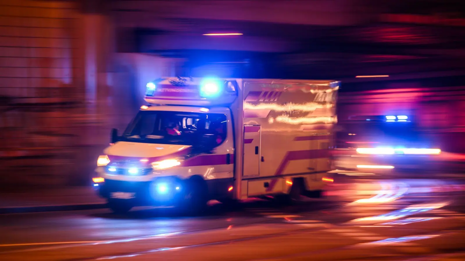 Woher kommen die Verletzungen des Unbekannten? (Symbolbild) (Foto: Robert Michael/dpa)