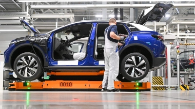 Branchenwechsel geplant? Bei technischen Qualifikationen ist die Aussicht gut. (Foto: Hendrik Schmidt/dpa/dpa-tmn)
