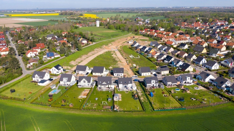 Begehrtes Eigenheim: Die Immobilienpreise in Deutschland sind sieben Quartale in Folge gestiegen. (Archivbild) (Foto: Jan Woitas/dpa/dpa-tmn)