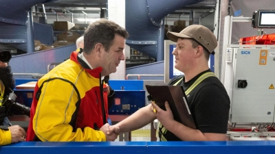 Die Arbeits- und Sozialminister der Länder wollen ebenfalls wie Arbeitsminister Hubertus Heil die Situation der Paketboten verbessern. (Foto: Christophe Gateau/dpa)