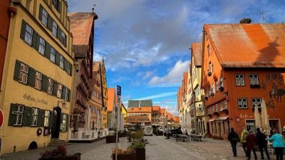 Der Dinkelsbühler Weinmarkt ist der Dreh- und Angelpunkt in der Altstadt. Die Gruppierung DGG will die Attraktivität des Stadtkerns ebenso nachhaltig weiterentwickeln wie die wirtschaftliche und gesellschaftliche Substanz in den Ortsteilen. (Foto: Martina Haas)