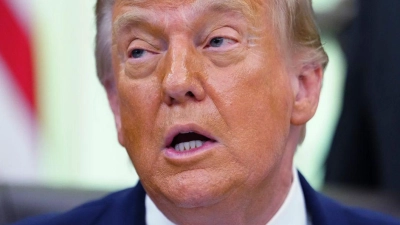 Trump droht mit neuen Angriffen.  (Foto: Julia Demaree Nikhinson/AP/dpa)