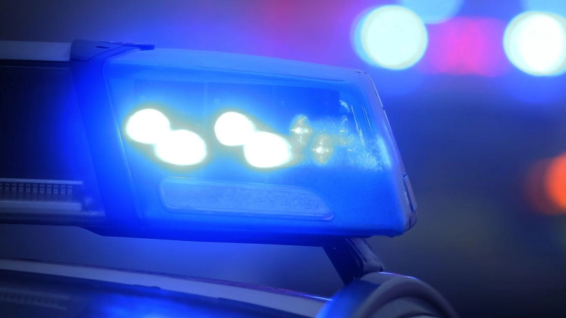 Die Polizei stuft den versuchten Einbruch in eine Kindertagesstätte in Dinkelsbühl als einen besonderen Fall des Diebstahls ein.  (Symbolbild: Karl-Josef Hildenbrand/dpa)