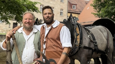 Für die beiden Gruppenchefs Thomas Wenk (links) und Florian Eisenbart ist die Kinderzeche die schönste Zeit im Jahr. (Foto: Ben Eisenbart)