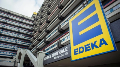 Eine Außenansicht der Edeka-Zentrale im Hamburger Statteil Winterhude. (Foto: Gregor Fischer/dpa)