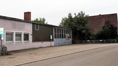 Die ehemalige Spenglerei spielt für die Planungen der „Alten Mitte“ in Weidenbach keine Rolle mehr. (Foto: Diane Mayer)