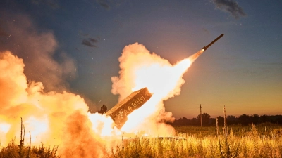 Die Kämpfe in der Region Luhansk laufen seit mehr als drei Jahren. (Archivbild) (Foto: LIBKOS/AP/dpa)