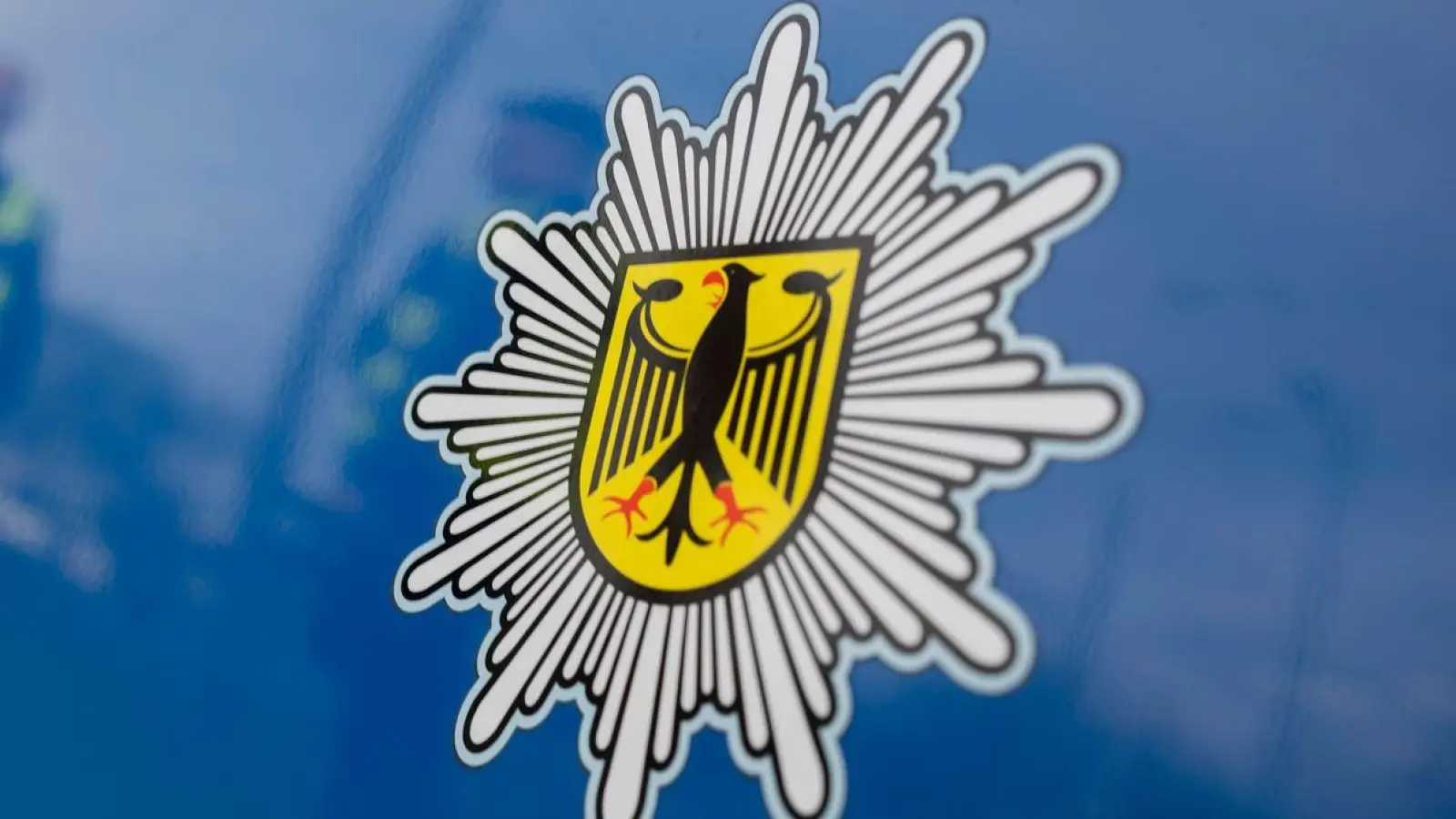 Die Bundespolizei rückte gemeinsam mit der Landespolizei aus. (Symbolbild) (Foto: Marijan Murat/dpa)