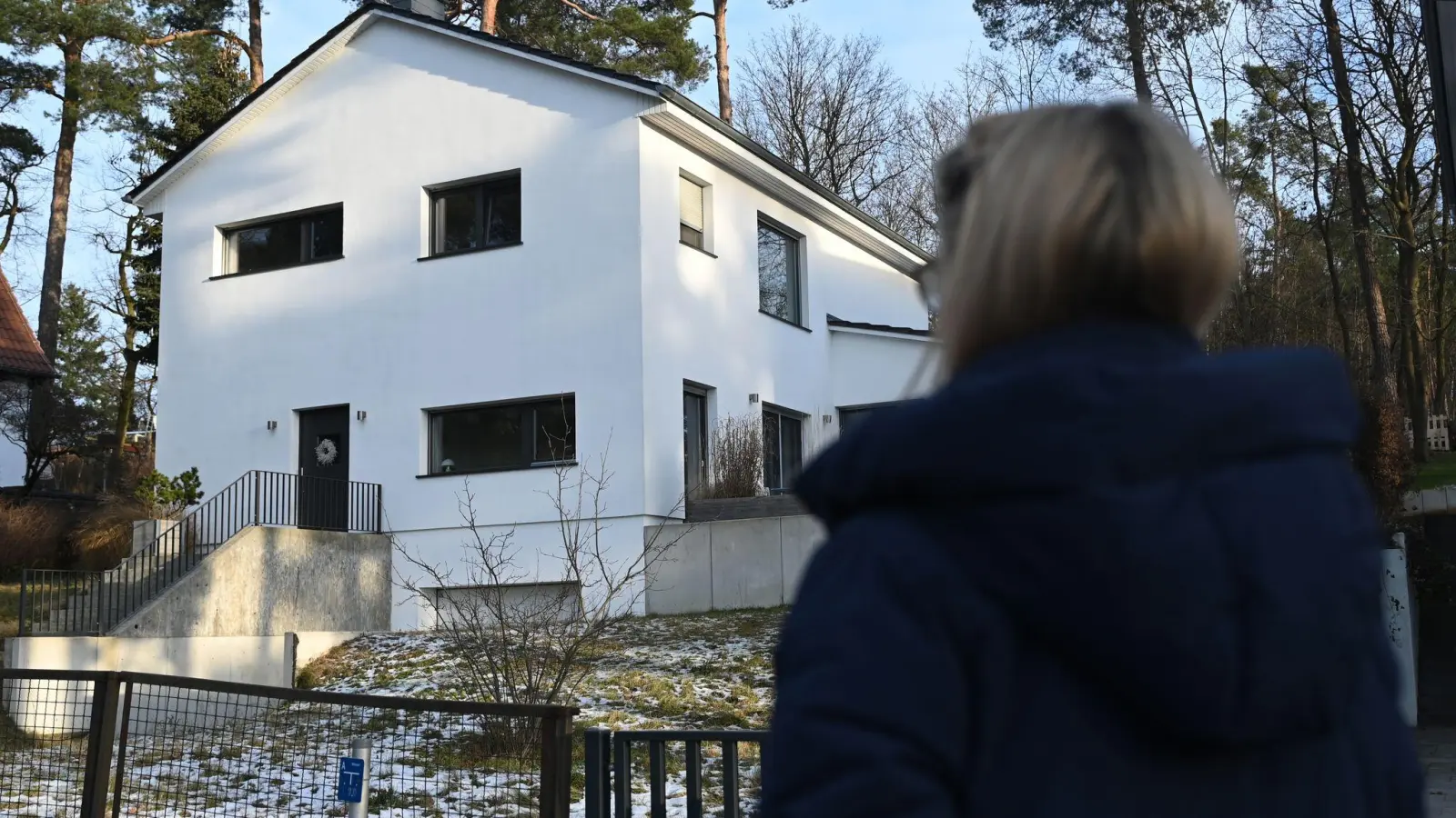 Der Rechtsstreit um dieses Haus geht weiter. (Archivbild) (Foto: David Hammersen/dpa)