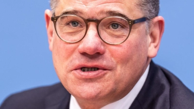 „Ich warne alle zu glauben, dass es eine schnelle Lösung gibt“, sagt Hessens Ministerpräsident Boris Rhein (CDU). (Archivbild) (Foto: Michael Kappeler/dpa)