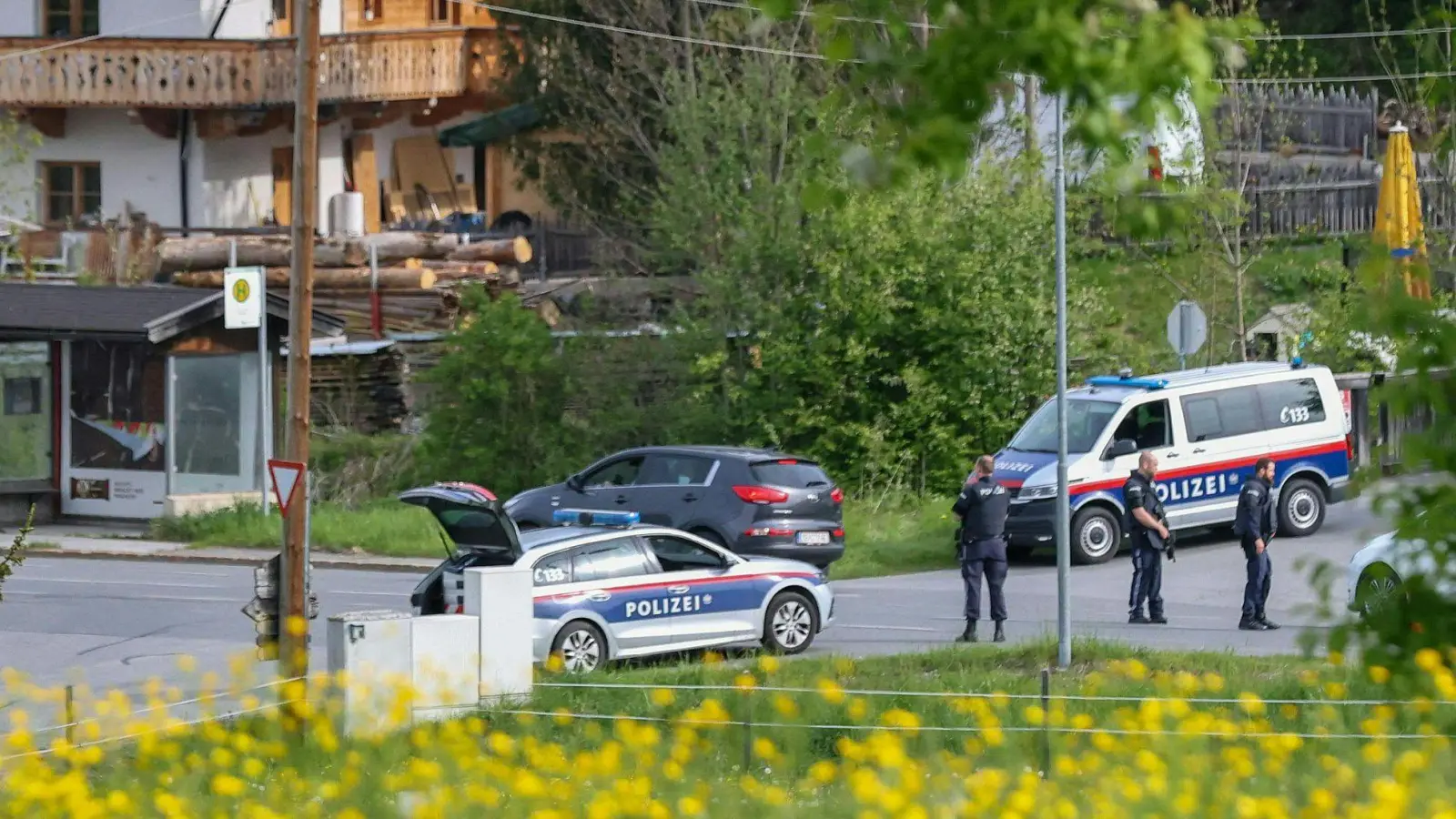 Der Täter war Stunden nach der Tat noch flüchtig.  (Foto: Franz Neumayr/APA/dpa)