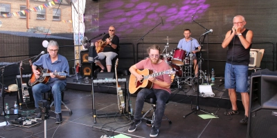 Zehn Bands treten im Rahmen des Altstadtfestes auf zwei Bühnen auf. (Foto: Alexander Biernoth)