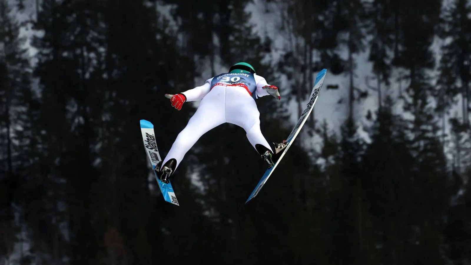 Nicht zu schlagen: Domen Prevc. (Foto: Karl-Josef Hildenbrand/dpa)