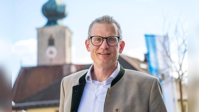 Andreas Zepper wollte nicht mehr Bürgermeister werden - jetzt ist er es doch.  (Foto: Peter Kneffel/dpa)
