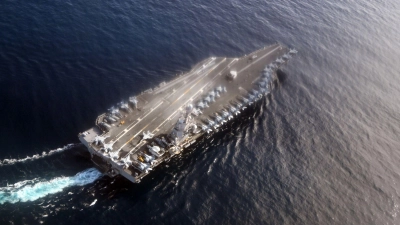 Eine Einsatzgruppe rund um den Flugzeugträger „USS Gerald R. Ford“ soll nach Lateinamerika. (Archivbild) (Foto: Federico Gambarini/dpa)