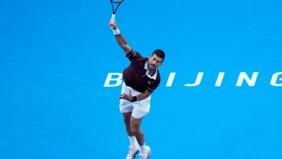 Novak Djokovic gewinnt das Finale in Peking. (Foto: Andy Wong/AP/dpa)