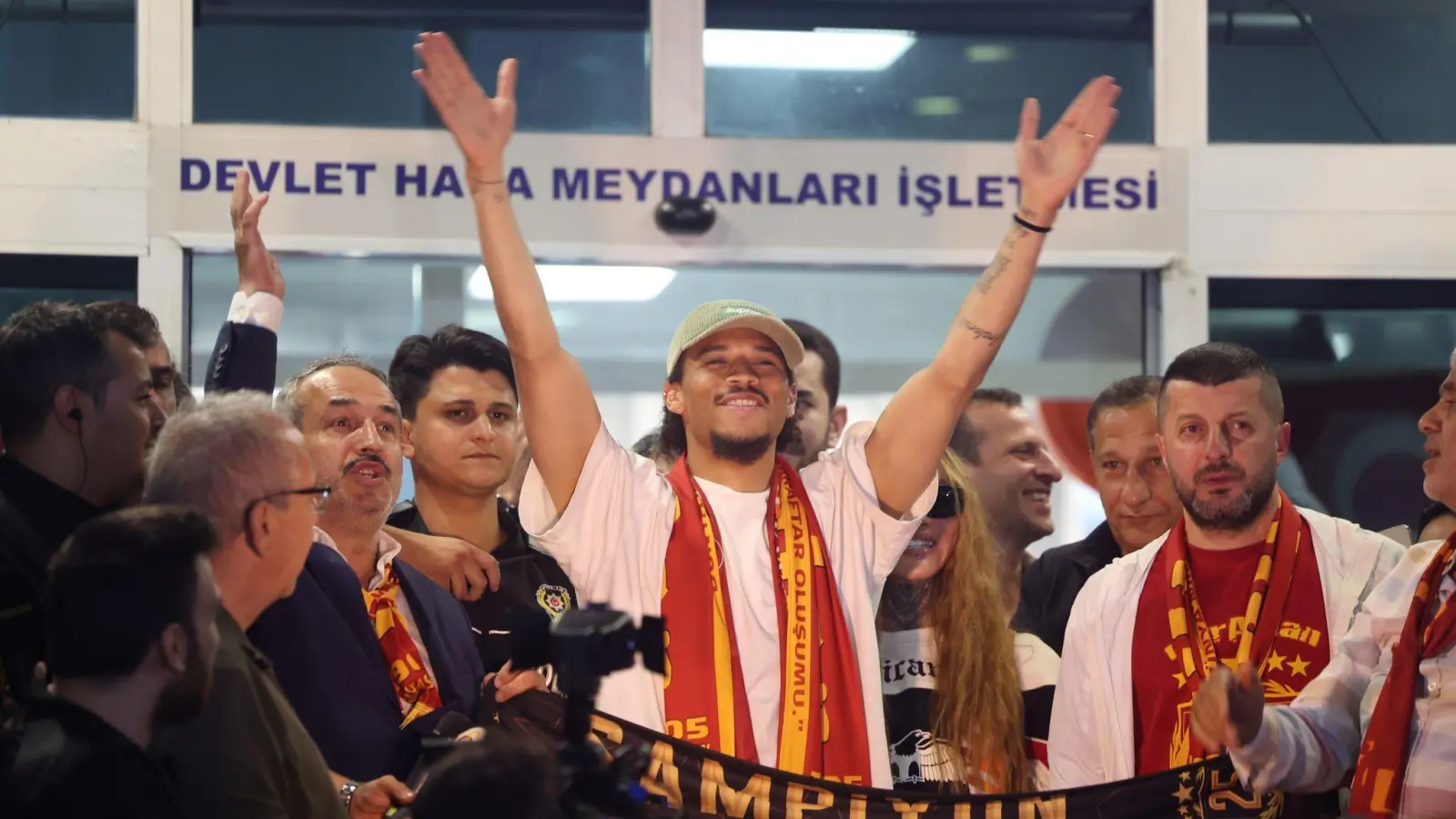 Leroy Sané ist einer der hochkarätigen Neuzugänge von Galatasaray Istanbul (Foto: Murat Akbas/dpa)