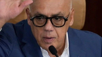 Details zur Freilassung der Häftlinge nannte Parlamentspräsident Jorge Rodríguez nicht. (Foto: Matias Delacroix/AP/dpa)