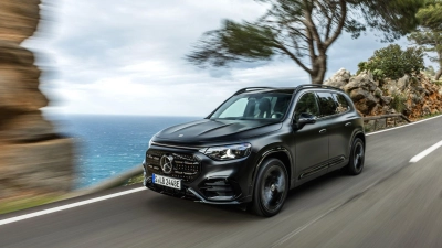 Hybrid-Option für Flexibilität: Neben den Elektrovarianten bietet Mercedes den GLB auch als Hybrid mit drei Leistungsstufen und optionalem Allradantrieb an. (Foto: Miloš Matović/Mercedes Benz AG/dpa-tmn)