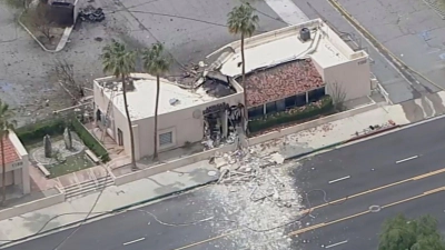 Die schwere Explosion war in einem größeren Umfeld zu spüren.  (Foto: -/ABC7 Los Angeles via AP/dpa)