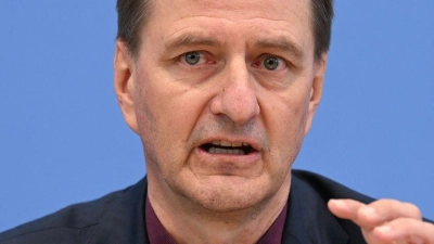 Es gebe weiter eine starke Legitimationsgrundlage für Klima- und Umweltpolitik, auf der man aufbauen könne, sagte Dirk Messner, Präsident des Umweltbundesamtes. (Archivbild) (Foto: Soeren Stache/dpa)